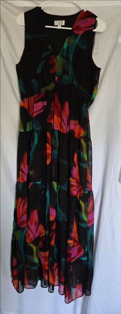 Macy’s Floral Tiered Maxi Dress – Size 12 – Black Multicolor
