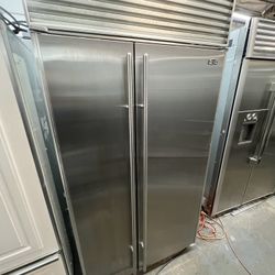 Subzero 42” Refrigerator Stainless steel 