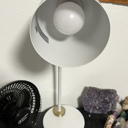 white desk lamp 