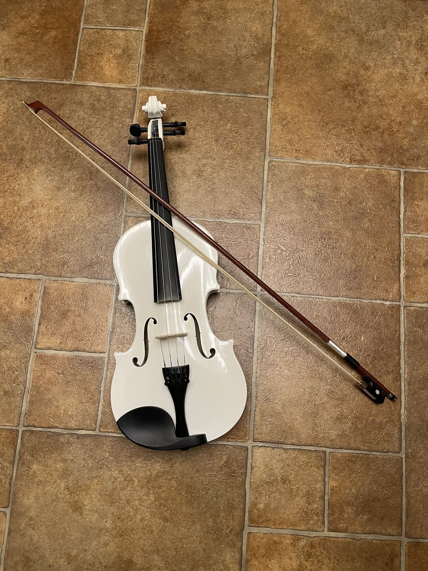 White Violin  Size 4/4