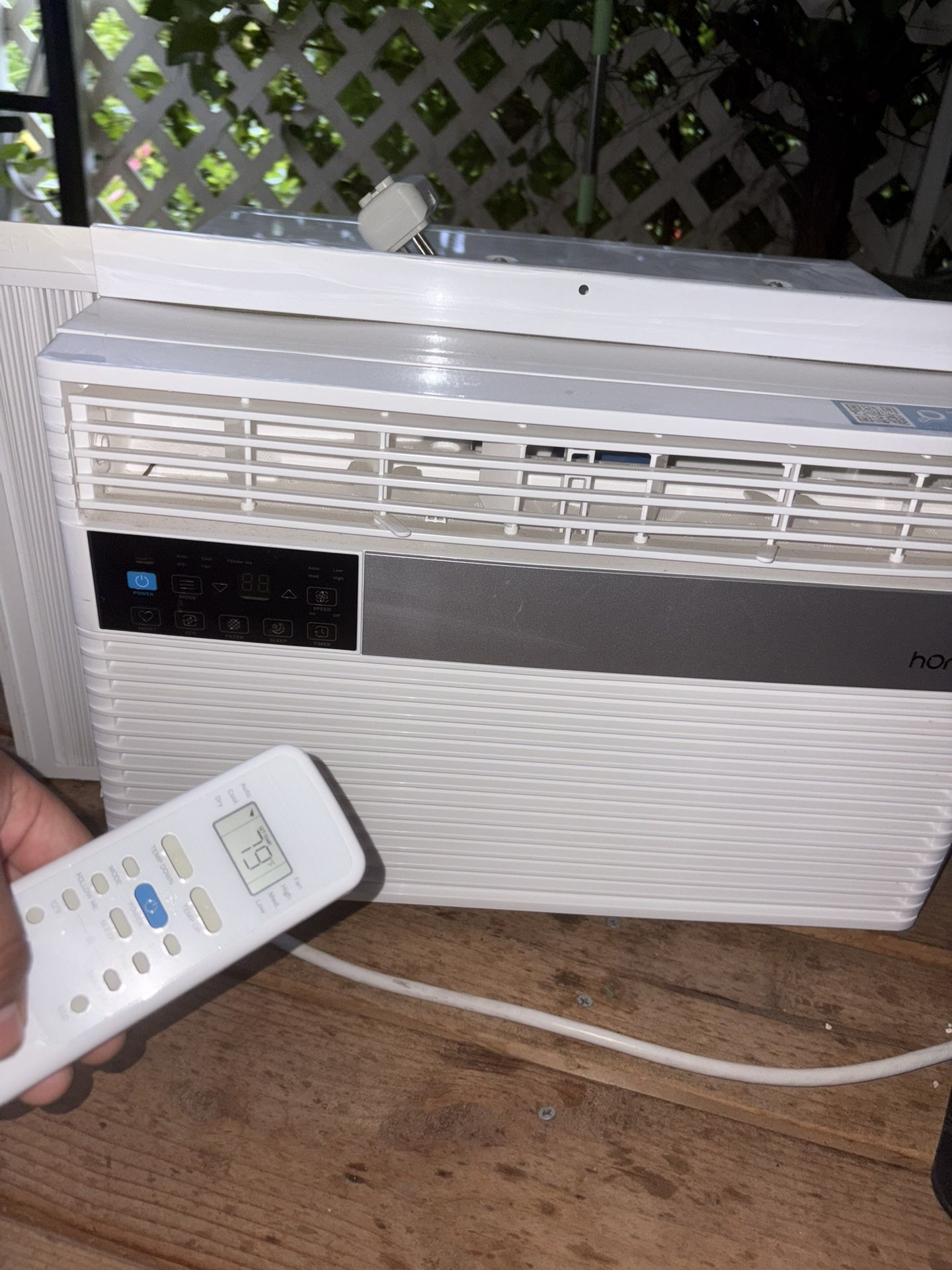AC Unit with Remote