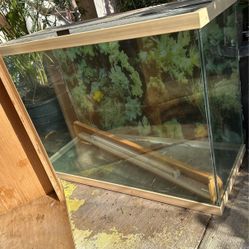 Fish Tank And Cabinet 