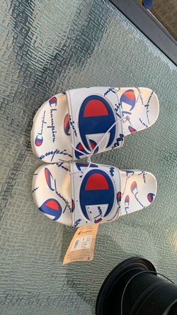 Champion new size 6 IPO warped slides