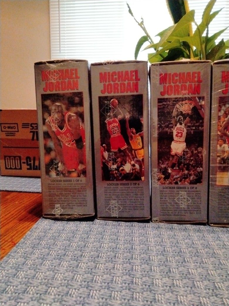 Michael Jordan Upper Deck Locker Series Limited Edition NBA Series