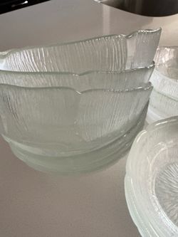 Vintage Glass Round Arcoroc Fleur Salad Serving Dishes Bowls