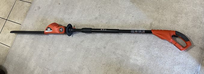 Black & Decker Pole Hedge Trimmer