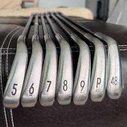 Titelist T(contact info removed) Graphite shaft
