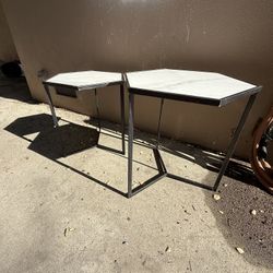 Set of nesting tables 