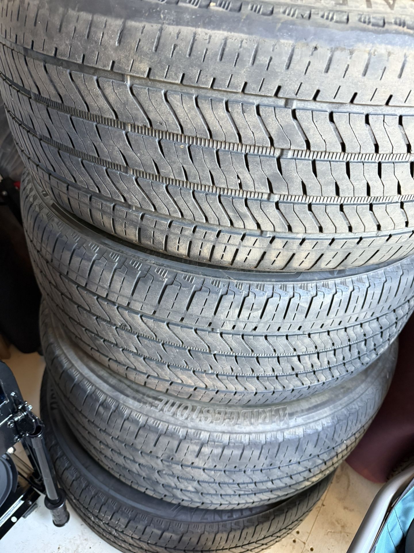 255/50/R22