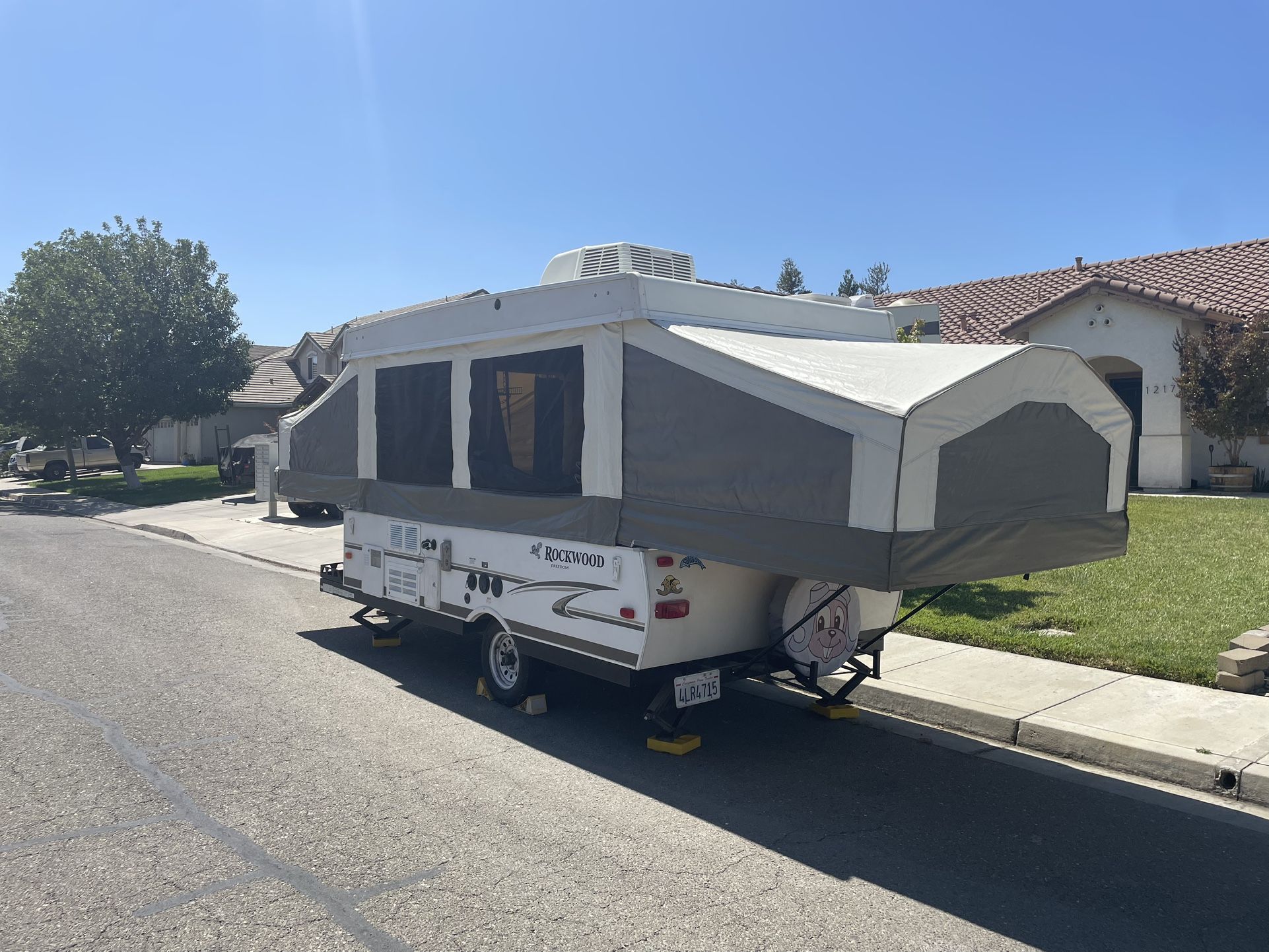 2012 Rockwood Freedom 2280bh A/C Installed