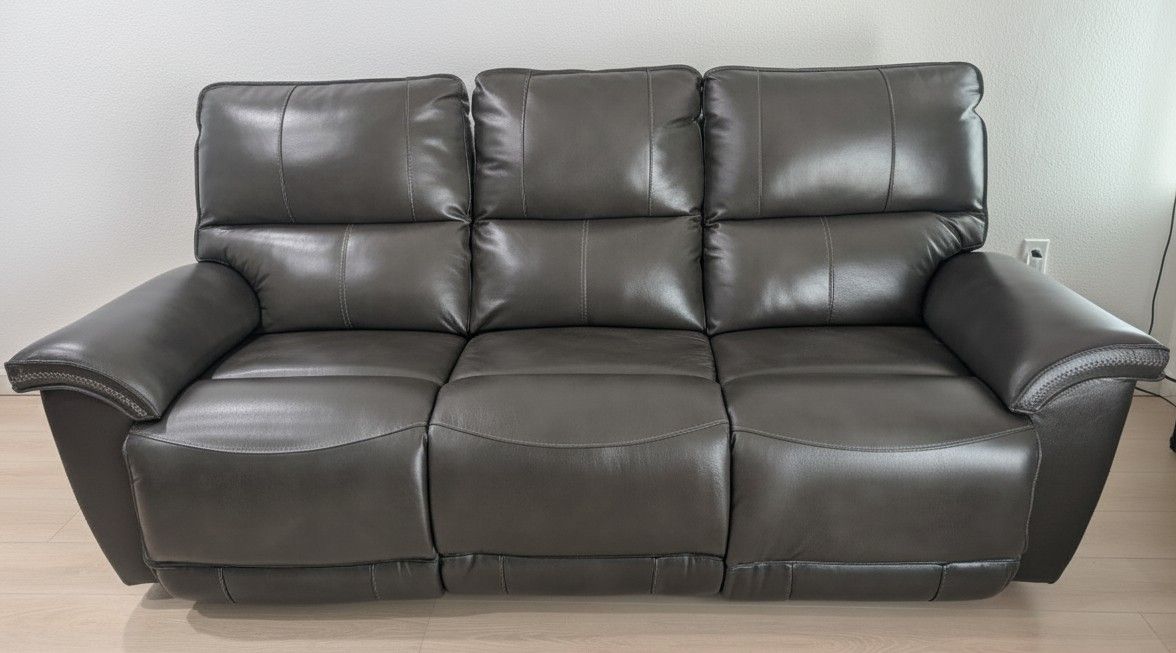 Like New La-Z-Boy Electric Reclining Leather Sofa