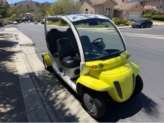 Gem 4 passenger golf cart