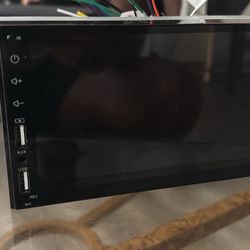 Apple Car Play And Speakerwire