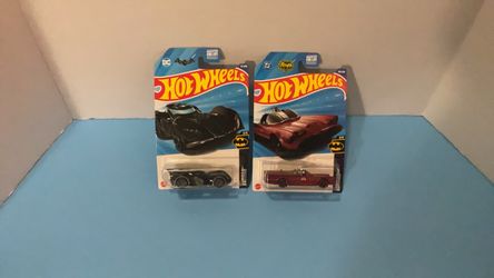Hot Wheels Batman Batmobile 2-Pack