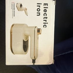 Portable Clothes Iron 