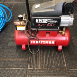 Craftsman 135 Psi air compressor With Hose