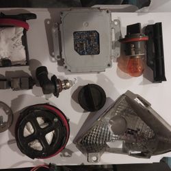 2020 Veloster Headlight Components