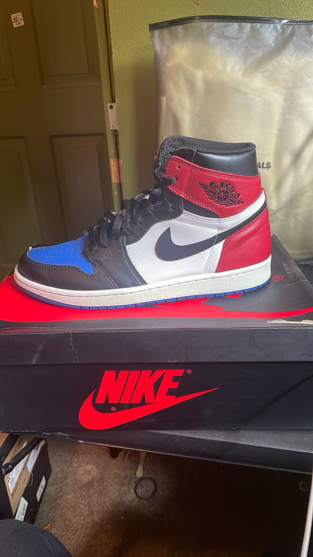 Air Jordan One Retro High Og 10