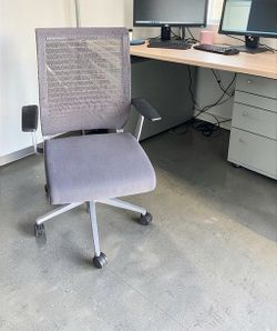 Steelcase Think Chair 