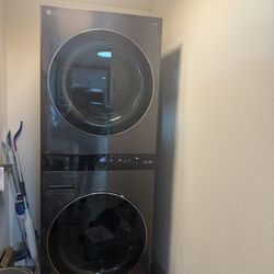 LG Washer Dryer Combo 