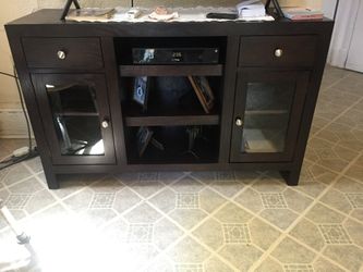 Raymour & Flanigan TV Stand Console Media Center