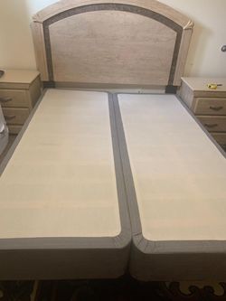 Queen size Bedroom