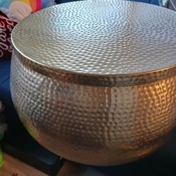 Cala Gold Hammered Coffee Table 