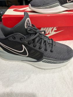 Nike Sabrina 1