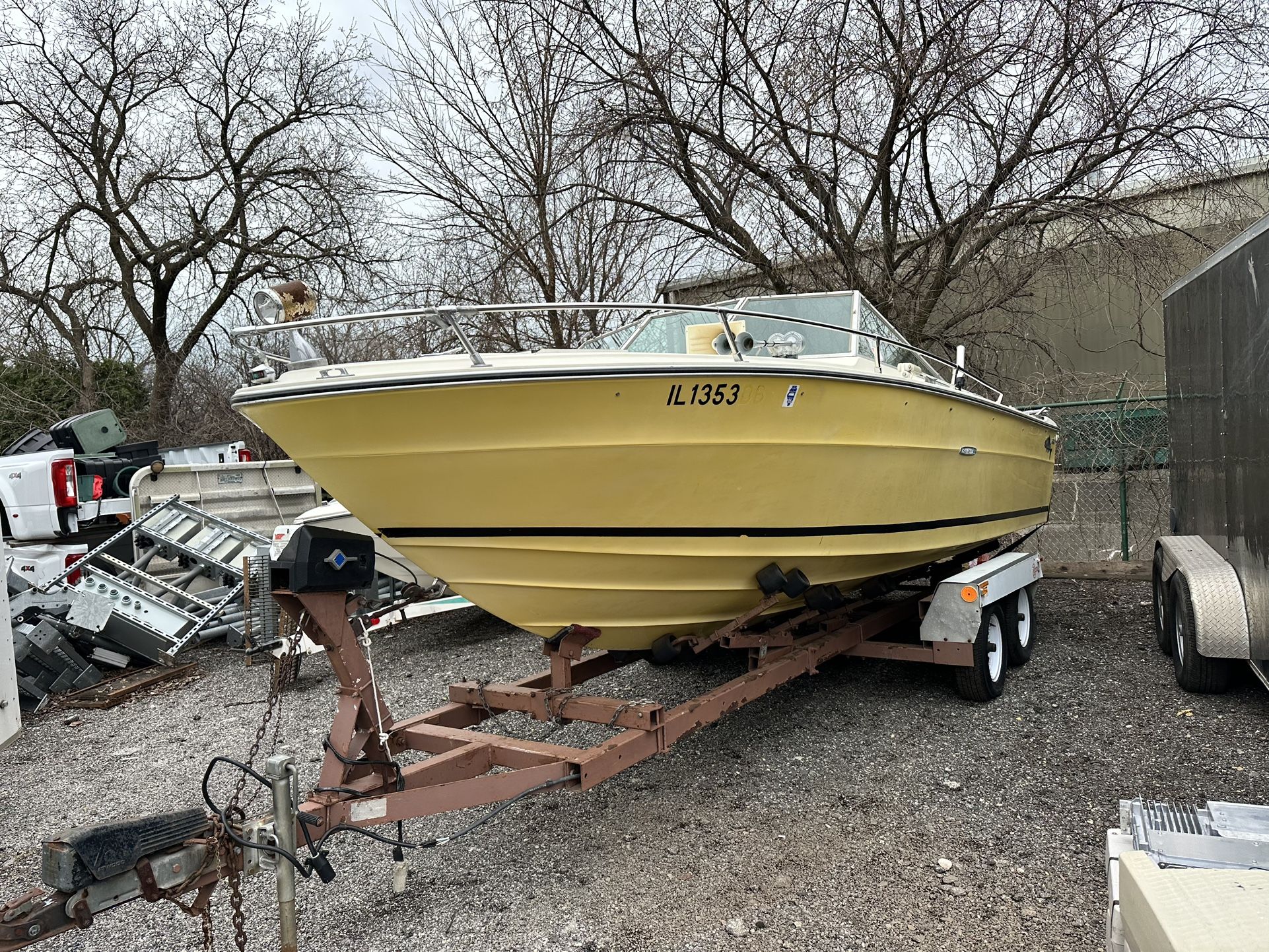 For Sale: Sea Ray SRV 220 Boat w/ Trailer – Great Condition!
