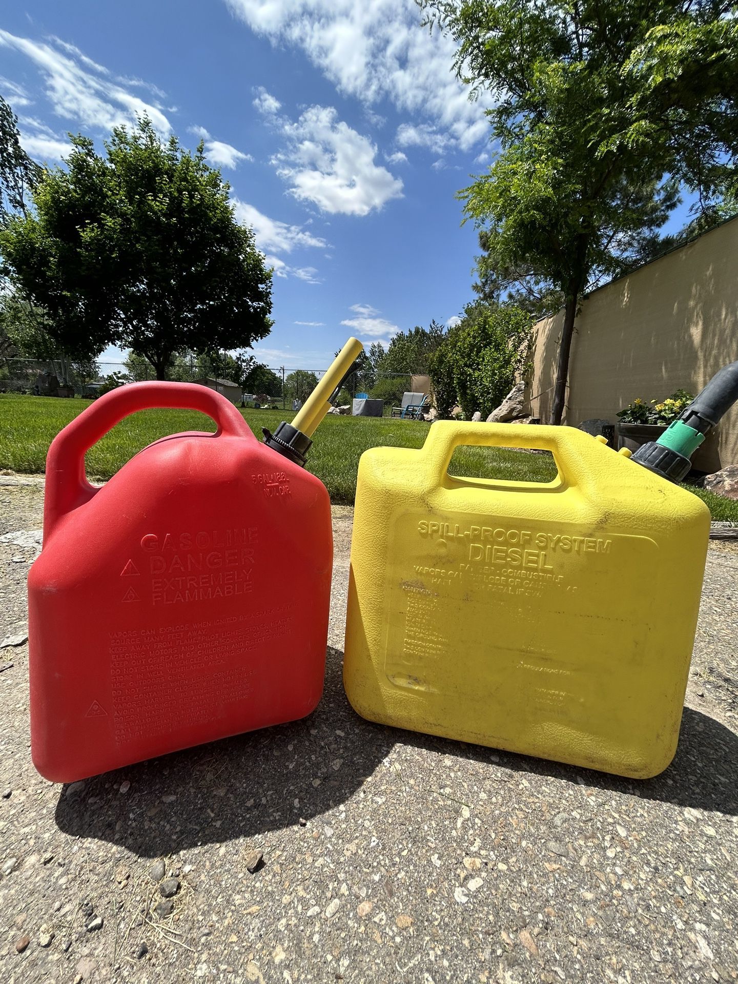 DIESEL & GASOLINE CONTAINERS