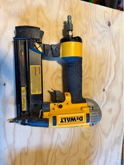 DeWalt 18gage air nailer