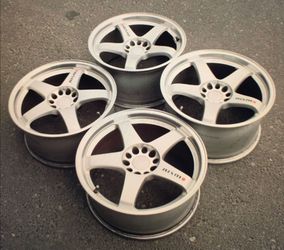 NISMO LMGT4 wheels, silver faces with polished lips, brand new