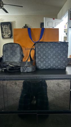 Louis Vuitton lot