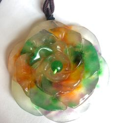 Fashion carved jade flower pendant