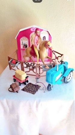 Barbie Horse Ranch Playset with Barbie Doll And Horse