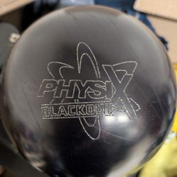 Storm Physix Blackout Bowling Ball - 15 Lb Two Hander Layout 