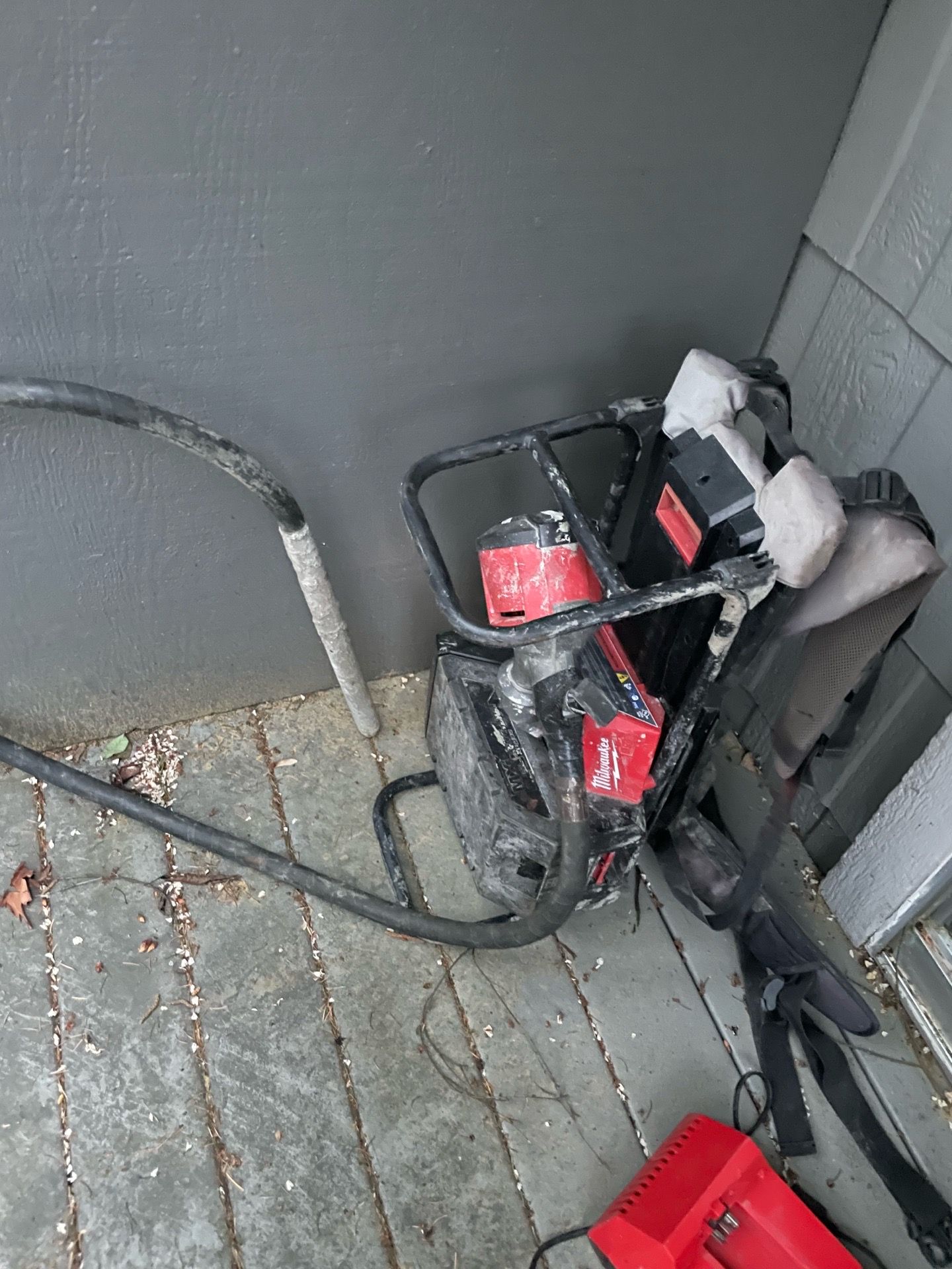Milwaukee backpack vibrator