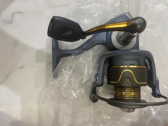 Pflueger President - PRES35 Spinning Fishing Reel 10 Bearing System (PRES35B)