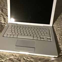 Macbook A1181 13.3"in w Office,garage Band