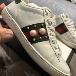 Gucci sneakers 