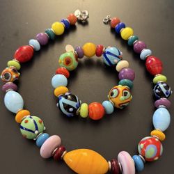 Necklace And bracelet 