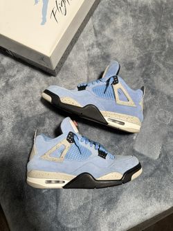 Jordan 4 UNC
