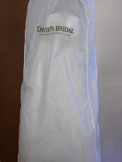 Size 6 Strapless Wedding Dress And Preservation Kit Thumbnail