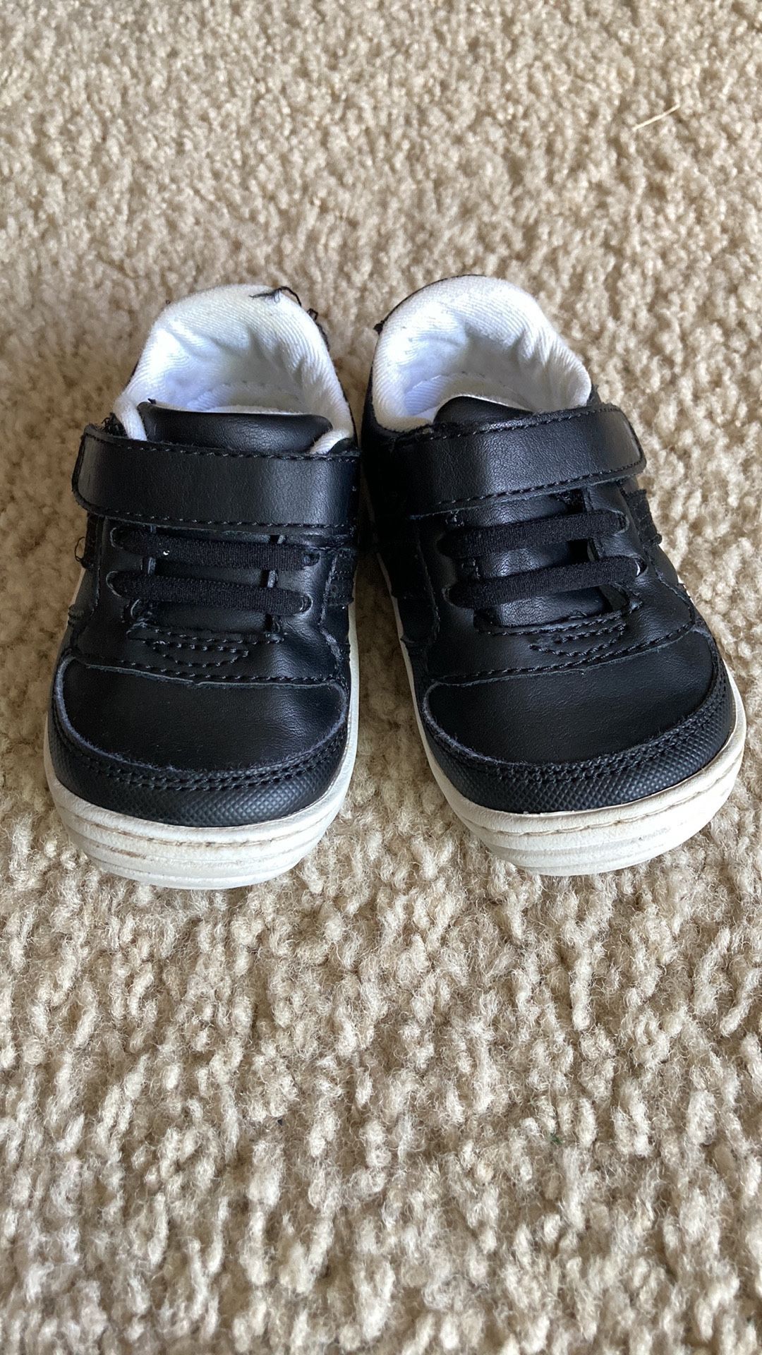 Baby Shoes Sz4