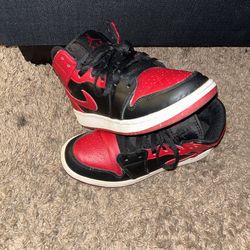 Nike Air Jordan 1 Mid Banned Chicago Bred High