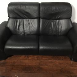 Stressless Leather Love Seat Color Black