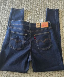 Levi's women's skinny  jeans size 34