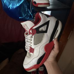 Jordan 4