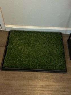 Dog grass pad with tray