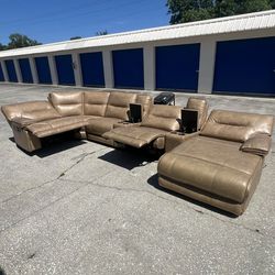 SECTIONAL 🔴 ELECTRIC**FREE delivery 